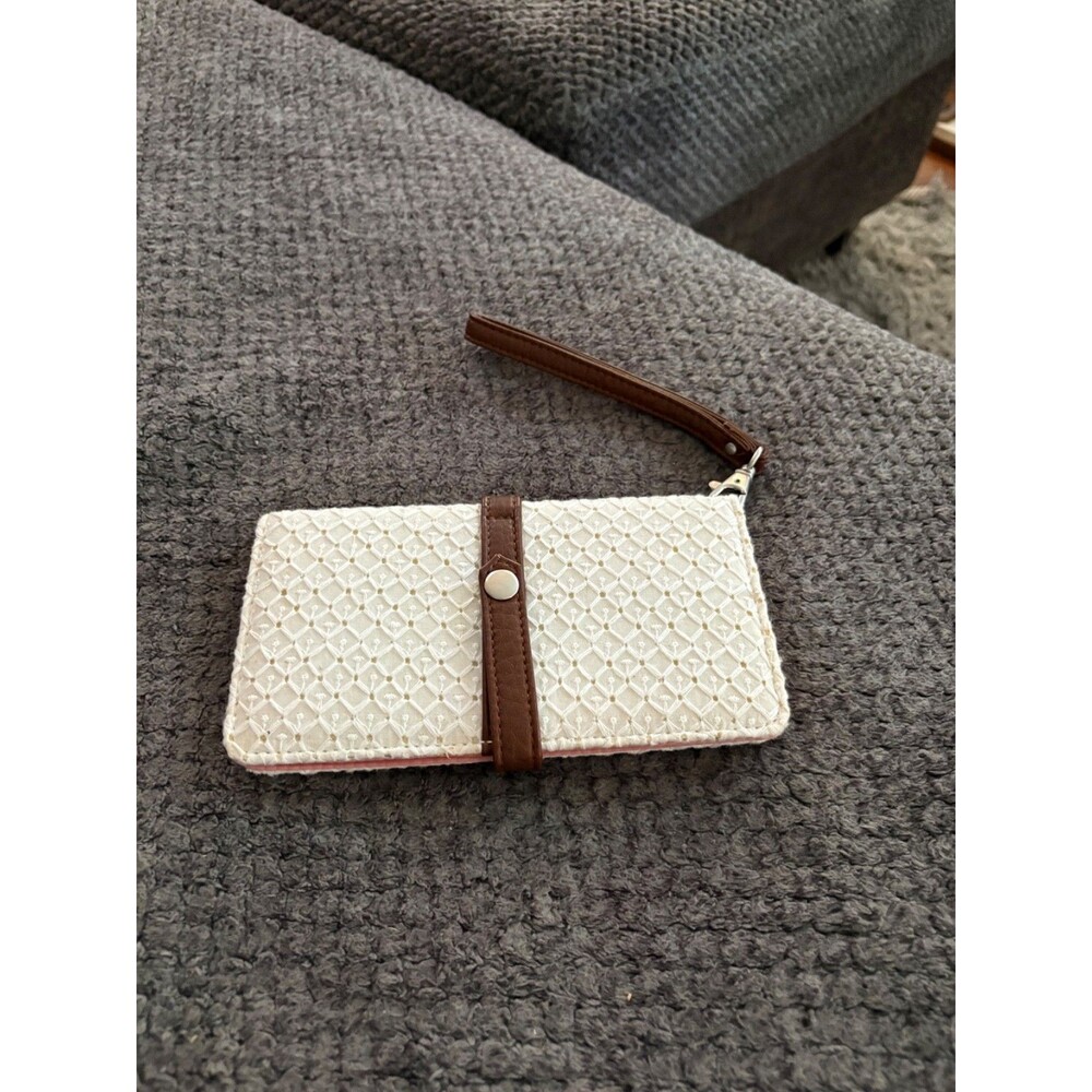 brown and white Aeropostale wallet great condition